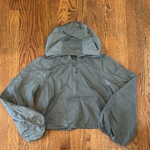 LULULEMON Green Cropped Hooded Cinched Rain Pullover 4/XS